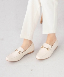 a.v.v（アーヴェヴェ）の「ビットローファー（ローファー）」