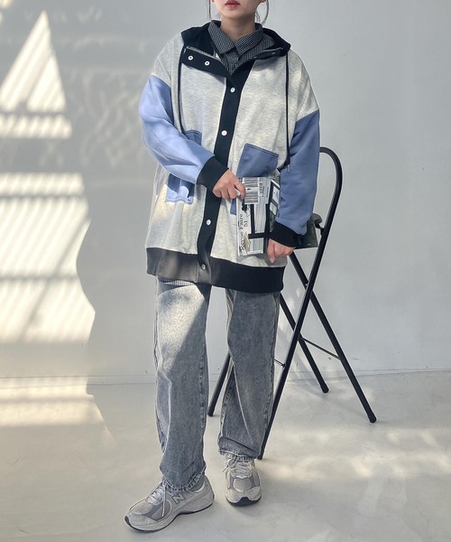 AS KNOW AS plus(アズノゥアズプラス)の「○ビッグシルエット ダブルポケットロング丈パーカー【UNISEX ITEM】(パーカー・レディース・アイボリー系/ブラック/ブラック系/オートミール・FREE)」の7枚目の写真