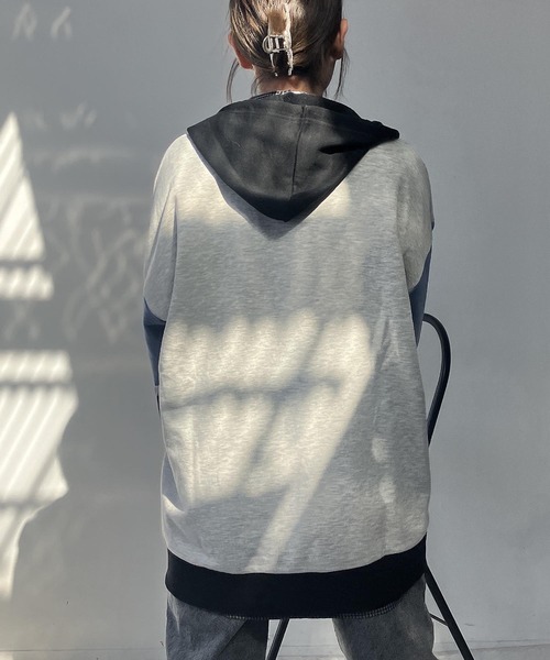 AS KNOW AS plus(アズノゥアズプラス)の「○ビッグシルエット ダブルポケットロング丈パーカー【UNISEX ITEM】(パーカー・レディース・アイボリー系/ブラック/ブラック系/オートミール・FREE)」の9枚目の写真