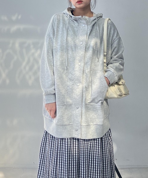 AS KNOW AS plus(アズノゥアズプラス)の「○ビッグシルエット ダブルポケットロング丈パーカー【UNISEX ITEM】(パーカー・レディース・アイボリー系/ブラック/ブラック系/オートミール・FREE)」の20枚目の写真