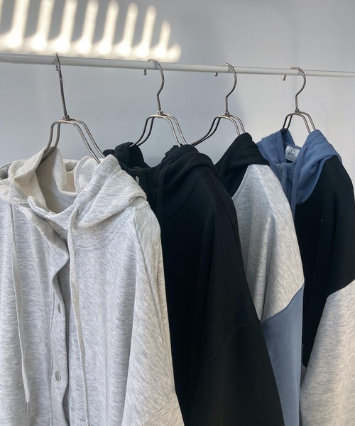 AS KNOW AS plus(アズノゥアズプラス)の「○ビッグシルエット ダブルポケットロング丈パーカー【UNISEX ITEM】(パーカー・レディース・アイボリー系/ブラック/ブラック系/オートミール・FREE)」の17枚目の写真