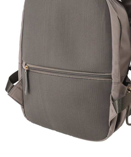 Green Parks(グリーンパークス)の「【10ポケBag】収納アドバイザー監修2層リュック(バックパック/リュック・レディース・ベージュ/ブラック/グレー/ブルー・FREE)」の12枚目の写真