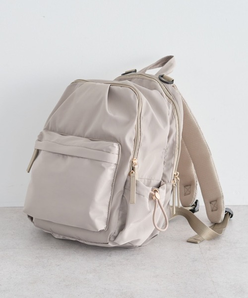 Green　Parks（グリーンパークス）の「【10ポケBag】収納アドバイザー監修2層リュック（バックパック/リュック・レディース・ベージュ/ブラック/グレー/ブルー・FREE）」の3枚目の写真