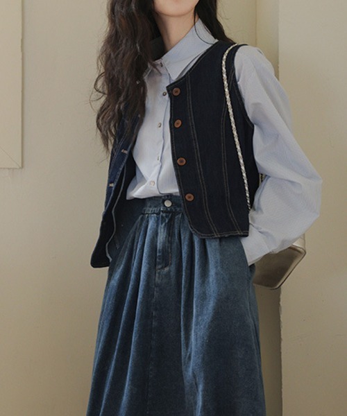 Flugge(フラッジー)の「デニムボタンベスト(ベスト・レディース・ブルー・LARGE/MEDIUM)」の4枚目の写真