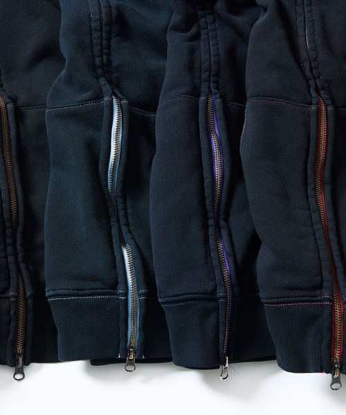 WIND AND SEA（ウィンダンシー）の「【ZOZO限定】SULFUR DYEING LOGO ZIP SWEATSHIRT（パーカー・メンズ・ブラック×ブルー/ブラック×パープル/ブラック×ベージュ/ブラック×レッド・SMALL/X-LARGE/LARGE/MEDIUM）」の18枚目の写真