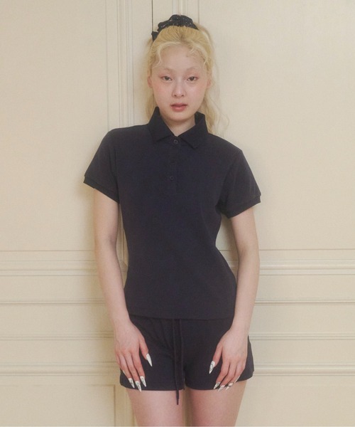 chernyy（チェルニー）の「chernyy polo shirt / バック刺繍ロゴポロシャツ（ポロシャツ・レディース・アイボリー/ネイビー・LARGE/MEDIUM/SMALL）」の9枚目の写真