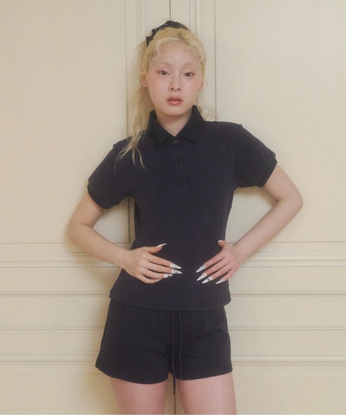 chernyy（チェルニー）の「chernyy polo shirt / バック刺繍ロゴポロシャツ（ポロシャツ・レディース・アイボリー/ネイビー・LARGE/MEDIUM/SMALL）」の14枚目の写真
