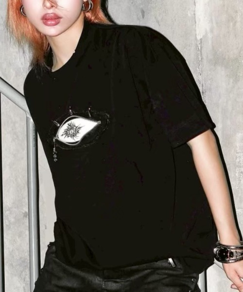 UNIZ(ユニズ)の「【UNIZ】Monster Zip Eye T-Shirt / 【ユニズ】ジップアイ半袖Tシャツ(Tシャツ/カットソー・メンズ・ブラック・02/01)」の4枚目の写真