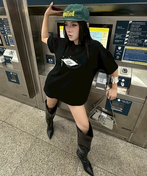 UNIZ(ユニズ)の「【UNIZ】Monster Zip Eye T-Shirt / 【ユニズ】ジップアイ半袖Tシャツ(Tシャツ/カットソー・メンズ・ブラック・02/01)」の5枚目の写真