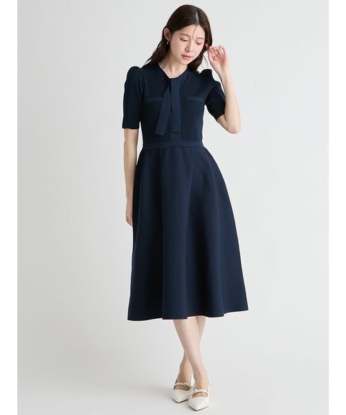 CELFORD（セルフォード）の「【UVカット】【洗える】ボウタイニットワンピース（ワンピース・レディース・ホワイト/グリーン/ダークネイビー・36/38）」の5枚目の写真
