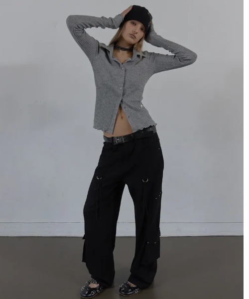 Ada.（エイダ）の「◇SETUPEXE◇ブランド直輸入正規品/ウエスタン スタッズ スラックス WESTERN STUDDED SLACKS（その他パンツ・レディース・チャコール/ブラック・M/S）」の7枚目の写真