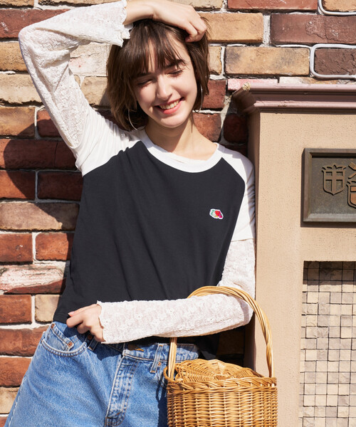 FREAK'S STORE(フリークスストア)の「FRUIT OF THE LOOM × FREAK'S STORE/フルーツオブザルーム 別注 ラグランミニTシャツ(Tシャツ/カットソー・レディース・ブラック/オフホワイト/チャコールグレー/ネイビー・フリ-)」の1枚目の写真