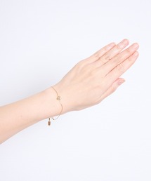 Zoule（ゾーラ）の「Zoule ゾーラ：STAINLESS ステンレスシリーズ　Happy motif　Stainless V-24　クローバー　ブレスレット（ブレスレット）」