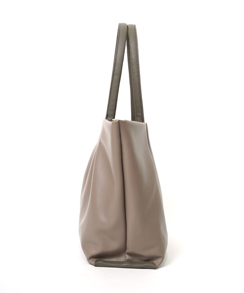 Legato Largo(レガートラルゴ)の「"02"≪Legato Largo≫肩楽 5ポケット/11L フェイクレザー トートバッグ(トートバッグ・レディース・アイボリー/ブラック/グレイッシュベージュ・ONE SIZE)」の14枚目の写真