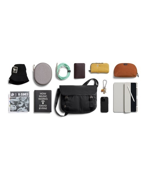 Bellroy(ベルロイ)の「Bellroy-メッセンジャーバッグ Cinch Messenger Bag(メッセンジャーバッグ・メンズ・ブラック・ONE SIZE)」の9枚目の写真