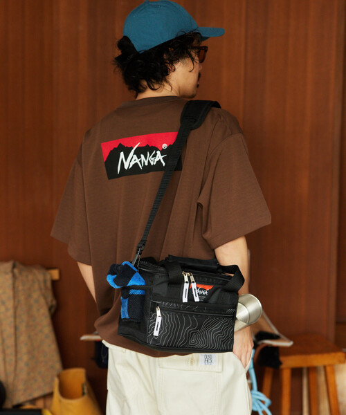NANGA(ナンガ)の「NANGA/ナンガ 新色追加 別注 neo-PRO スピンドル バックプリントTシャツ/日本製/遮熱/UVカット/吸水速乾/リラックスフィット(Tシャツ/カットソー・メンズ・ホワイト/ブラウン/チャコールグレー/ブラック・SMALL/MEDIUM/LARGE/X-LARGE)」の4枚目の写真