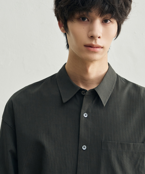 ROTEMBER（ローテンバー）の「サートルストライプシャツ[チャコール]（シャツ/ブラウス・メンズ・その他・MEDIUM/LARGE/X-LARGE）」の2枚目の写真