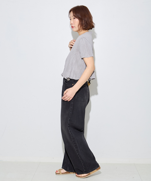 Gongdid Design(ゴンディッドデザイン)の「【Gongdid Design】 Carry Over_Wavy_Crop Top:トップス(Tシャツ/カットソー・レディース・アイボリー/ブラック/ライトグレー・FREE)」の10枚目の写真