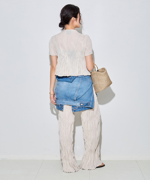 Gongdid Design(ゴンディッドデザイン)の「【Gongdid Design】 Carry Over_Wavy_Crop Top:トップス(Tシャツ/カットソー・レディース・アイボリー/ブラック/ライトグレー・FREE)」の15枚目の写真
