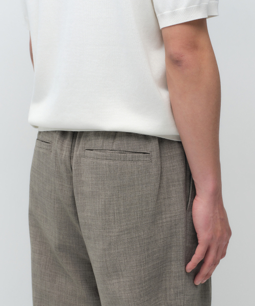 MUSINSA STANDARD（ムシンサスタンダード）の「クリンクルリネンライクワイドバンディングパンツ[トープ]（その他パンツ・メンズ・その他・30/26/28/40/38/42/36/34/32）」の6枚目の写真