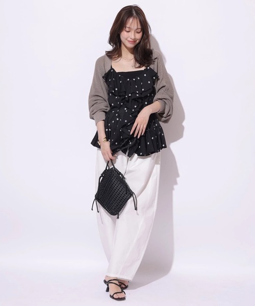 Mystrada(マイストラーダ)の「フリルキャミ(シャツ/ブラウス・レディース・ブラック/ベージュ・38/36)」の12枚目の写真