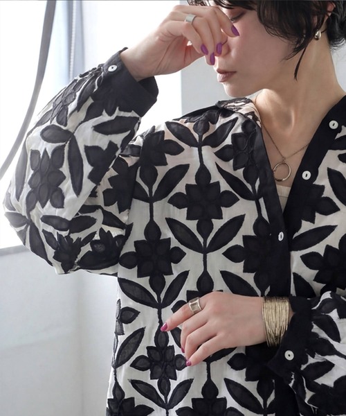 antiqua(アンティカ)の「長袖 刺繍 シャツワンピース(シャツワンピース・レディース・その他/その他1・ONESIZE)」の5枚目の写真