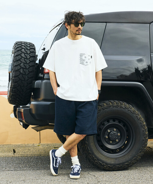 HAV-A-HANK(ハバハンク )の「HAV-A-HANK/ハバハンク HAV-A-HANK×FREAK'S STORE/ハバハンク 別注 バックプリント バンダナデザイン ピグメント クルーネックTシャツ(Tシャツ/カットソー・メンズ・ブラウン/ワインレッド/グリーン/ホワイト/チャコールグレー/ブルー・MEDIUM/LARGE/SMALL)」の7枚目の写真