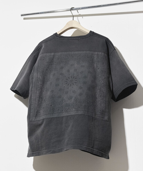 HAV-A-HANK(ハバハンク )の「HAV-A-HANK/ハバハンク HAV-A-HANK×FREAK'S STORE/ハバハンク 別注 バックプリント バンダナデザイン ピグメント クルーネックTシャツ(Tシャツ/カットソー・メンズ・ブラウン/ワインレッド/グリーン/ホワイト/チャコールグレー/ブルー・MEDIUM/LARGE/SMALL)」の14枚目の写真