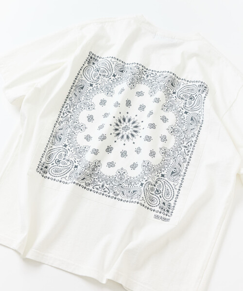 HAV-A-HANK(ハバハンク )の「HAV-A-HANK/ハバハンク HAV-A-HANK×FREAK'S STORE/ハバハンク 別注 バックプリント バンダナデザイン ピグメント クルーネックTシャツ(Tシャツ/カットソー・メンズ・ブラウン/ワインレッド/グリーン/ホワイト/チャコールグレー/ブルー・MEDIUM/LARGE/SMALL)」の21枚目の写真