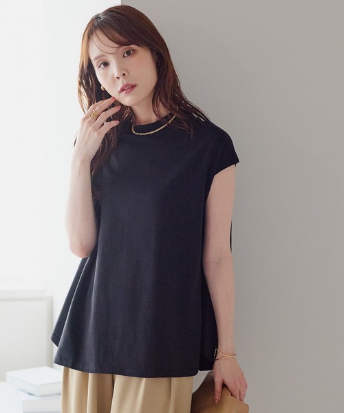 PREFERIR(プレフェリール)の「体型カバー 裾フレア フレンチスリーブTシャツ|きれい見えカットソー(Tシャツ/カットソー・レディース・ベージュ/ブラック/ブラウン/ホワイト・MEDIUM/LARGE)」の1枚目の写真