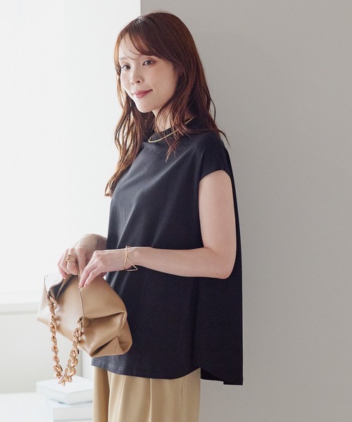 PREFERIR(プレフェリール)の「体型カバー 裾フレア フレンチスリーブTシャツ|きれい見えカットソー(Tシャツ/カットソー・レディース・ベージュ/ブラック/ブラウン/ホワイト・MEDIUM/LARGE)」の19枚目の写真