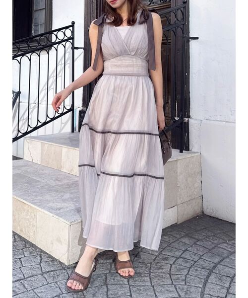 dazzlin（ダズリン）の「PVCパイピングサンダル（サンダル・レディース・アイボリー/ブラウン・MEDIUM/LARGE）」の8枚目の写真