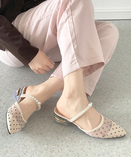 Shoes in Closet(シューズインクローゼット)の「クリアゴールドヒール チュール パールストラップ ミュール パンプス 492(パンプス・レディース・ブラック/ホワイト/アイボリー・L/M/S/LL)」の2枚目の写真