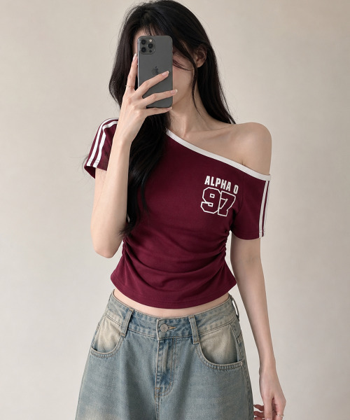 VIVID LADY(ビビッドレディー)の「ワンショルダー スリーブライン 半袖Tシャツ(Tシャツ/カットソー・レディース・ブラック/ワイン/ホワイト/ネイビー・FREE)」の16枚目の写真