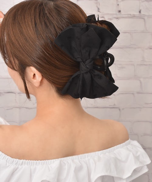 VIBGYOR Women（ヴィブジョー　ウィメン）の「【float】リボン柄 バンスクリップ（バレッタ/ヘアクリップ・レディース・グレー/ブラック・FREE）」の3枚目の写真