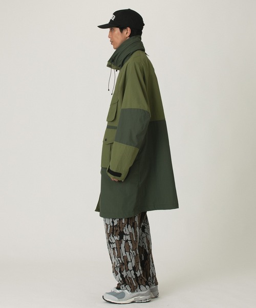 WHITE MOUNTAINEERING(ホワイトマウンテニアリング)の「WHITE MOUNTAINEERING × UMBRO MULTI POCKET COAT WM2573222(その他アウター・メンズ・カーキ・3)」の12枚目の写真