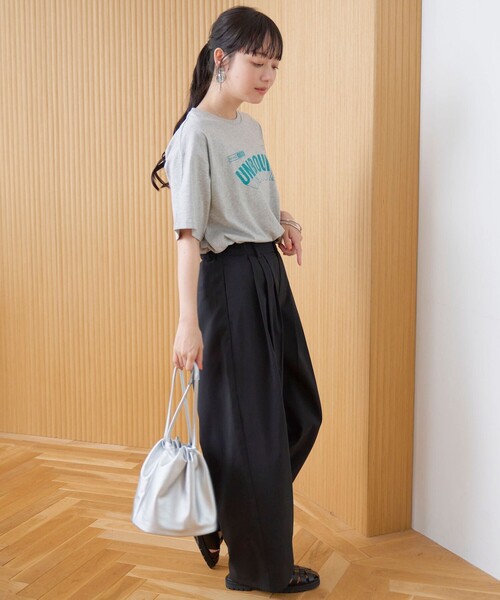 coen(コーエン)の「【汗染み軽減】 立体ロゴ風プリントTシャツ(Tシャツ/カットソー・レディース・ベージュ/オフホワイト/ライトグレー・M/L)」の10枚目の写真