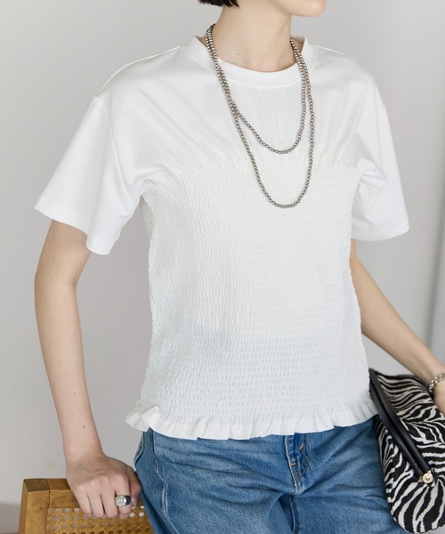 each(イーチ)の「シャーリング クロップドTシャツ(Tシャツ/カットソー・レディース・グレー/ホワイト/サーモンピンク・FREE)」の1枚目の写真