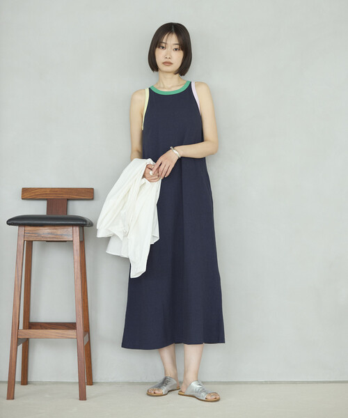 FilMelange(フィルメランジェ)の「FilMelange × Firsthand/フィルメランジェ 別注ELIZA / 配色 リンガー カットソー ワンピース(ワンピース・レディース・ネイビー/ブラウン・FREE)」の17枚目の写真