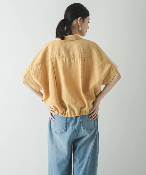 URBAN RESEARCH(アーバンリサーチ)の「ラミーレーヨンハーフスリーブシャツ(シャツ/ブラウス・レディース・ネイビー/ベージュ系その他/ホワイト・FREE)」の10枚目の写真