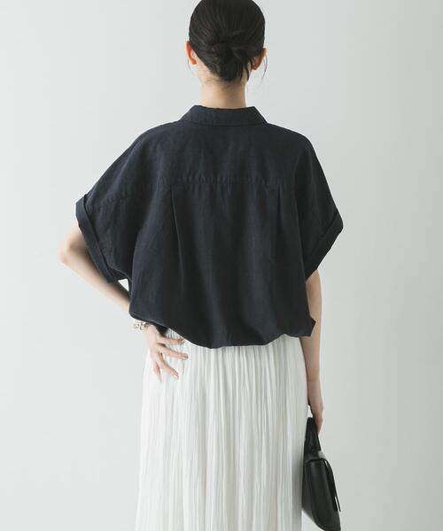 URBAN RESEARCH(アーバンリサーチ)の「ラミーレーヨンハーフスリーブシャツ(シャツ/ブラウス・レディース・ネイビー/ベージュ系その他/ホワイト・FREE)」の20枚目の写真
