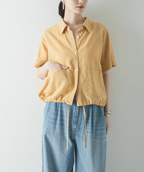 URBAN RESEARCH（アーバンリサーチ）の「ラミーレーヨンハーフスリーブシャツ（シャツ/ブラウス・レディース・ネイビー/ベージュ系その他/ホワイト・FREE）」の3枚目の写真