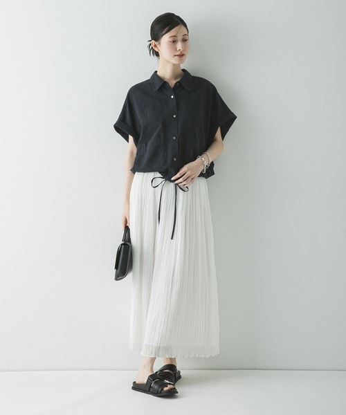 URBAN RESEARCH（アーバンリサーチ）の「ラミーレーヨンハーフスリーブシャツ（シャツ/ブラウス・レディース・ネイビー/ベージュ系その他/ホワイト・FREE）」の9枚目の写真