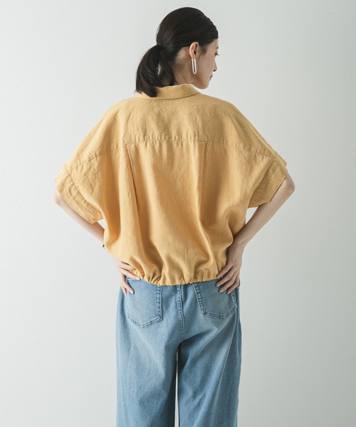 URBAN RESEARCH（アーバンリサーチ）の「ラミーレーヨンハーフスリーブシャツ（シャツ/ブラウス・レディース・ネイビー/ベージュ系その他/ホワイト・FREE）」の13枚目の写真