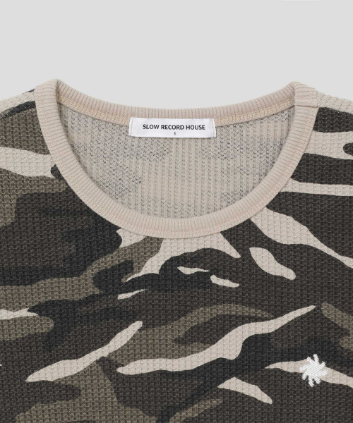 SLOW RECORD HOUSE(スローレコードハウス)の「ロゴワッフルクロップTシャツ_カモ(ベージュ)(Tシャツ/カットソー・レディース・ベージュ・1/2)」の4枚目の写真