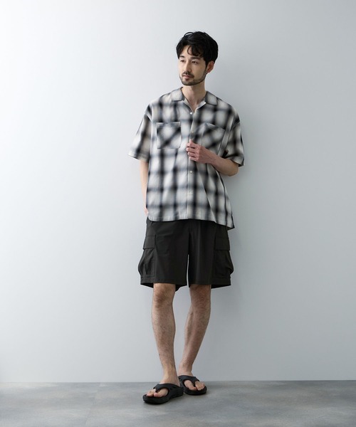 NAVY(ネイビー)の「SARARI 接触冷感 極冷UVカット カーゴショートパンツ(その他パンツ・メンズ・ブラック/チャコールグレー・XL/L/M)」の4枚目の写真