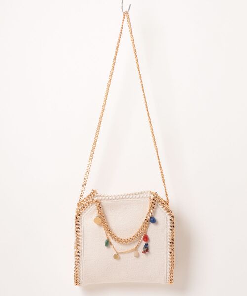 STELLA McCARTNEY(ステラマッカートニー)の「Falabella Charm-Embellished Mini Tote Bag / ファラベラ チャームディテール ミニ トートバッグ(ショルダーバッグ・レディース・ホワイト・ONE SIZE)」の9枚目の写真