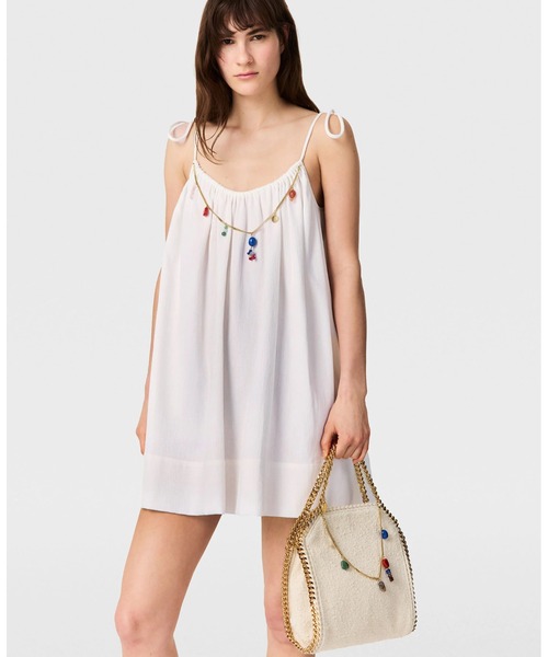 STELLA McCARTNEY(ステラマッカートニー)の「Falabella Charm-Embellished Mini Tote Bag / ファラベラ チャームディテール ミニ トートバッグ(ショルダーバッグ・レディース・ホワイト・ONE SIZE)」の11枚目の写真