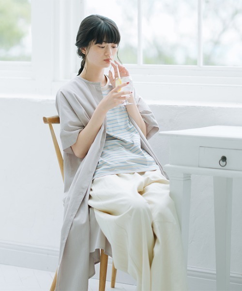 オローネ(オローネ)の「ファインダーロングロングシャツ“5分袖”(シャツ/ブラウス・レディース・グレー/ブラック系その他・FREE)」の4枚目の写真