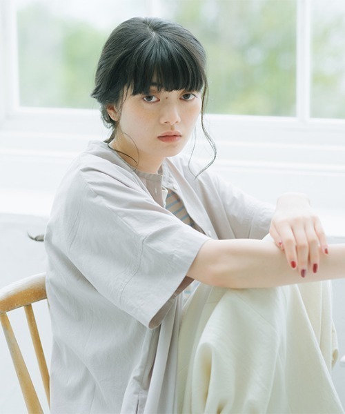 オローネ(オローネ)の「ファインダーロングロングシャツ“5分袖”(シャツ/ブラウス・レディース・グレー/ブラック系その他・FREE)」の14枚目の写真